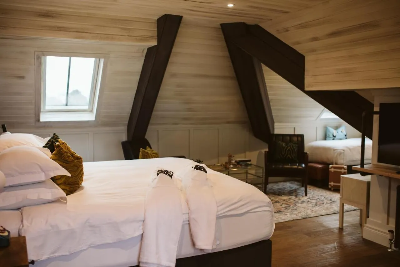 The Rabbit Hotel & Retreat Templepatrick 4*,