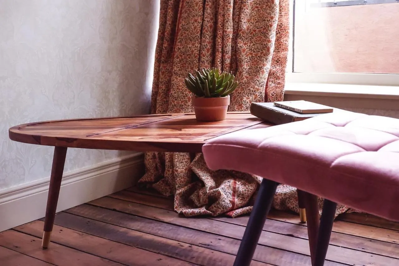 The Rabbit Hotel & Retreat Templepatrick 4*,